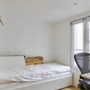 super-studio-in-the-11th-district.fr-paris.fr/