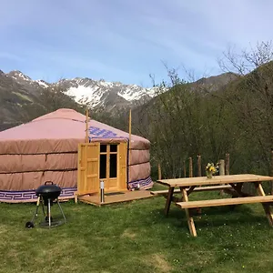 yourtes-mongoles-gavarnie.midi-pyreneeshotels.com/